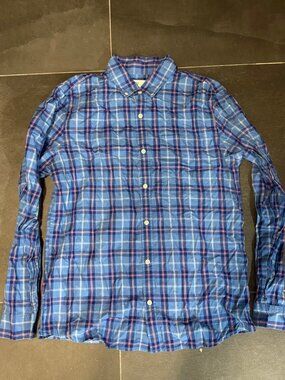 GAP Plaid Button-Up Shirt